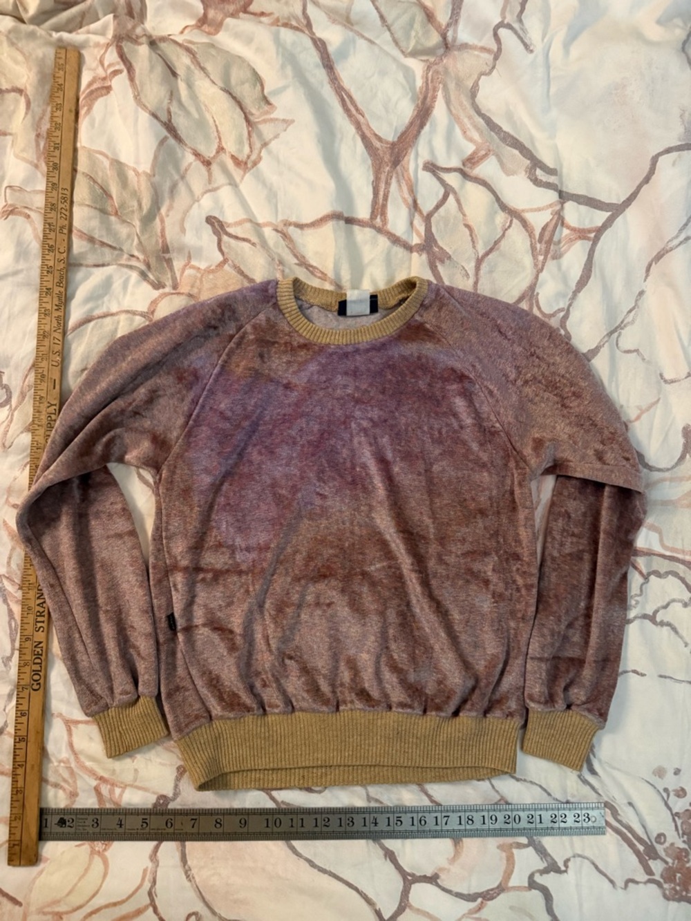Levis Womens Crewneck Sweater in Mauve Velour with Tan Trim